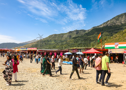 Over 3.83 lakh perform Amarnath Yatra in 25 days, thousands more head to shrine | Over 3.83 lakh perform Amarnath Yatra in 25 days, thousands more head to shrine Over 3.83 lakh perform Amarnath Yatra in 25 days, thousands more head to shrine | Over 3.83 lakh perform Amarnath Yatra in 25 days, thousands more head to shrine