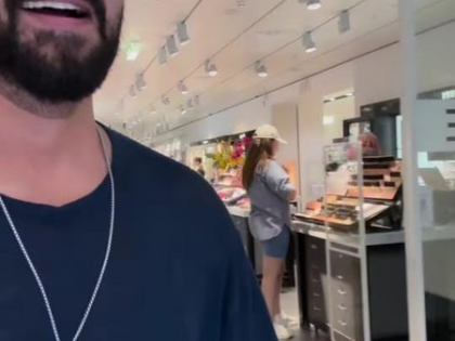 Sonakshi Sinha needs chutti from this behavior of hubby Zaheer Iqbal | Sonakshi Sinha needs chutti from this behavior of hubby Zaheer Iqbal Sonakshi Sinha needs chutti from this behavior of hubby Zaheer Iqbal | Sonakshi Sinha needs chutti from this behavior of hubby Zaheer Iqbal