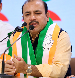 BJP will discard Nitish Kumar after polls: Cong's Danish Ali | BJP will discard Nitish Kumar after polls: Cong's Danish Ali BJP will discard Nitish Kumar after polls: Cong's Danish Ali | BJP will discard Nitish Kumar after polls: Cong's Danish Ali