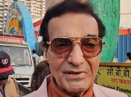 Dheeraj Kumar rushed to hospital, diagnosed with pneumonia | Dheeraj Kumar rushed to hospital, diagnosed with pneumonia