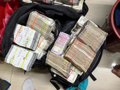 Dabba trading: ED conducts raids in Mumbai; Rs 3.3 crore cash, luxury items seized | Dabba trading: ED conducts raids in Mumbai; Rs 3.3 crore cash, luxury items seized Dabba trading: ED conducts raids in Mumbai; Rs 3.3 crore cash, luxury items seized | Dabba trading: ED conducts raids in Mumbai; Rs 3.3 crore cash, luxury items seized