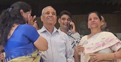 Shubhanshu Shukla returns from space, his family overwhelmed with emotion | Shubhanshu Shukla returns from space, his family overwhelmed with emotion Shubhanshu Shukla returns from space, his family overwhelmed with emotion | Shubhanshu Shukla returns from space, his family overwhelmed with emotion
