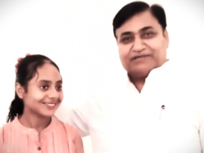 Rajasthan Congress chief meets school girl who exposed waterlogging crisis in Sikar | Rajasthan Congress chief meets school girl who exposed waterlogging crisis in Sikar Rajasthan Congress chief meets school girl who exposed waterlogging crisis in Sikar | Rajasthan Congress chief meets school girl who exposed waterlogging crisis in Sikar