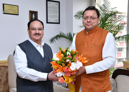 Uttarakhand CM meets Union Health Minister, urges for expansion in air ambulance fleet | Uttarakhand CM meets Union Health Minister, urges for expansion in air ambulance fleet Uttarakhand CM meets Union Health Minister, urges for expansion in air ambulance fleet | Uttarakhand CM meets Union Health Minister, urges for expansion in air ambulance fleet