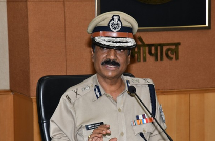 MP Police launch statewide anti-drug campaign with slogan 'Nashe Se Doori, Hai Jaroori' | MP Police launch statewide anti-drug campaign with slogan 'Nashe Se Doori, Hai Jaroori' MP Police launch statewide anti-drug campaign with slogan 'Nashe Se Doori, Hai Jaroori' | MP Police launch statewide anti-drug campaign with slogan 'Nashe Se Doori, Hai Jaroori'