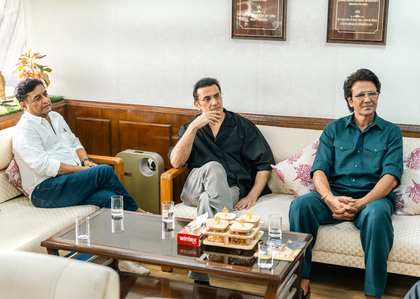 Kay Kay Menon, Parmeet Sethi meet I4C officials ahead of 'Special Ops 2.0' release | Kay Kay Menon, Parmeet Sethi meet I4C officials ahead of 'Special Ops 2.0' release Kay Kay Menon, Parmeet Sethi meet I4C officials ahead of 'Special Ops 2.0' release | Kay Kay Menon, Parmeet Sethi meet I4C officials ahead of 'Special Ops 2.0' release