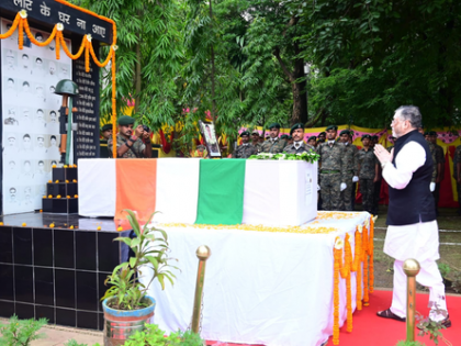 Jharkhand: Maoist with Rs 5 lakh bounty killed; CRPF jawan martyred in gunfight accorded emotional farewell | Jharkhand: Maoist with Rs 5 lakh bounty killed; CRPF jawan martyred in gunfight accorded emotional farewell Jharkhand: Maoist with Rs 5 lakh bounty killed; CRPF jawan martyred in gunfight accorded emotional farewell | Jharkhand: Maoist with Rs 5 lakh bounty killed; CRPF jawan martyred in gunfight accorded emotional farewell