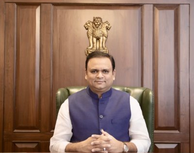 Maharashtra: BMC chief asked to conduct probe into 'Mumbai aspirational toilets' project | Maharashtra: BMC chief asked to conduct probe into 'Mumbai aspirational toilets' project