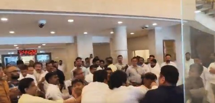 Two arrested in Maharashtra Assembly scuffle case | Two arrested in Maharashtra Assembly scuffle case