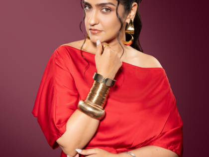 Singer Asees Kaur drops her debut EP ‘Broken’ with composer Goldie Sohel | Singer Asees Kaur drops her debut EP ‘Broken’ with composer Goldie Sohel Singer Asees Kaur drops her debut EP ‘Broken’ with composer Goldie Sohel | Singer Asees Kaur drops her debut EP ‘Broken’ with composer Goldie Sohel