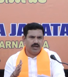 Congress holds conventions when Siddaramaiah fears losing CM's post: K'taka BJP chief | Congress holds conventions when Siddaramaiah fears losing CM's post: K'taka BJP chief Congress holds conventions when Siddaramaiah fears losing CM's post: K'taka BJP chief | Congress holds conventions when Siddaramaiah fears losing CM's post: K'taka BJP chief
