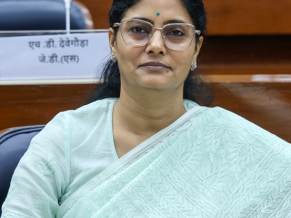 Hospital admissions worth Rs 7,704 cr availed under AB-PMJAY for maternal, child health: Govt | Hospital admissions worth Rs 7,704 cr availed under AB-PMJAY for maternal, child health: Govt Hospital admissions worth Rs 7,704 cr availed under AB-PMJAY for maternal, child health: Govt | Hospital admissions worth Rs 7,704 cr availed under AB-PMJAY for maternal, child health: Govt