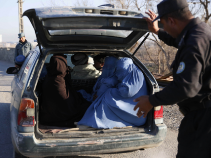 Afghan Police destroy two drug labs, arrest nine smugglers | Afghan Police destroy two drug labs, arrest nine smugglers