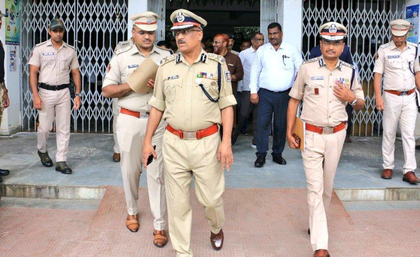 Puri horror: Odisha DGP visits crime spot in Balanga | Puri horror: Odisha DGP visits crime spot in Balanga