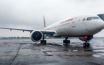 All passengers and crew safe, says CSMIA after Air India plane overshoots runway | All passengers and crew safe, says CSMIA after Air India plane overshoots runway All passengers and crew safe, says CSMIA after Air India plane overshoots runway | All passengers and crew safe, says CSMIA after Air India plane overshoots runway