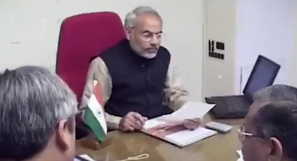 As Gujarat CM, Narendra Modi's thoughtful gesture delighted bureaucrats | As Gujarat CM, Narendra Modi's thoughtful gesture delighted bureaucrats As Gujarat CM, Narendra Modi's thoughtful gesture delighted bureaucrats | As Gujarat CM, Narendra Modi's thoughtful gesture delighted bureaucrats