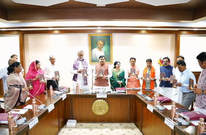 MP CM Mohan Yadav directs District-in-charge Ministers to address fertilizer shortage | MP CM Mohan Yadav directs District-in-charge Ministers to address fertilizer shortage MP CM Mohan Yadav directs District-in-charge Ministers to address fertilizer shortage | MP CM Mohan Yadav directs District-in-charge Ministers to address fertilizer shortage