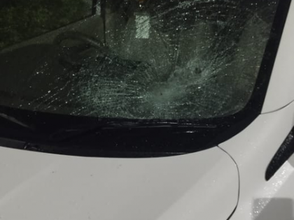 Midnight rampage in Pune: Miscreants vandalise vehicles, attack locals | Midnight rampage in Pune: Miscreants vandalise vehicles, attack locals Midnight rampage in Pune: Miscreants vandalise vehicles, attack locals | Midnight rampage in Pune: Miscreants vandalise vehicles, attack locals