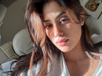 Janhvi Kapoor drops sun-soaked selfies on a flight with swollen eyes | Janhvi Kapoor drops sun-soaked selfies on a flight with swollen eyes Janhvi Kapoor drops sun-soaked selfies on a flight with swollen eyes | Janhvi Kapoor drops sun-soaked selfies on a flight with swollen eyes