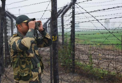 BSF search operation on after suspected infiltration in J&K's Jammu district | BSF search operation on after suspected infiltration in J&K's Jammu district BSF search operation on after suspected infiltration in J&K's Jammu district | BSF search operation on after suspected infiltration in J&K's Jammu district