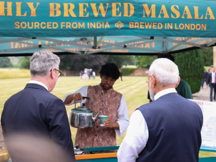 PM Modi, UK counterpart Starmer hold 'Chai Pe Charcha' at Chequers | PM Modi, UK counterpart Starmer hold 'Chai Pe Charcha' at Chequers PM Modi, UK counterpart Starmer hold 'Chai Pe Charcha' at Chequers | PM Modi, UK counterpart Starmer hold 'Chai Pe Charcha' at Chequers