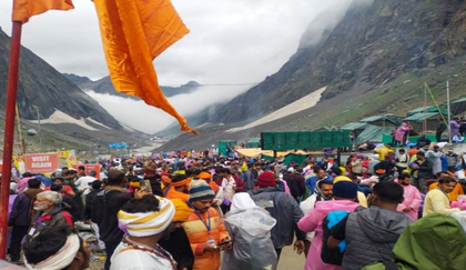 Over 3.52 lakh perform Amarnath Yatra in 21 days | Over 3.52 lakh perform Amarnath Yatra in 21 days Over 3.52 lakh perform Amarnath Yatra in 21 days | Over 3.52 lakh perform Amarnath Yatra in 21 days