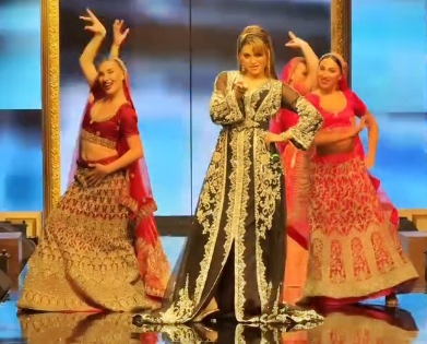 Urvashi Rautela sets the stage on fire during her performance in Jeddah kingdom of Saudi Arabia | Urvashi Rautela sets the stage on fire during her performance in Jeddah kingdom of Saudi Arabia
