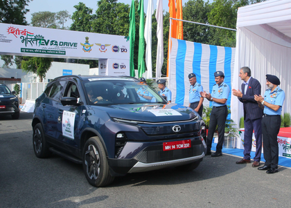 Shaurya Bharat car rally flagged off to honour armed forces, promote green initiatives | Shaurya Bharat car rally flagged off to honour armed forces, promote green initiatives