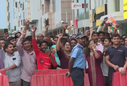 Maldives President watches in awe as Male reverberates with 'Modi-Modi' chants | Maldives President watches in awe as Male reverberates with 'Modi-Modi' chants Maldives President watches in awe as Male reverberates with 'Modi-Modi' chants | Maldives President watches in awe as Male reverberates with 'Modi-Modi' chants