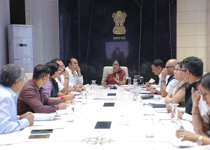 Delhi CM reiterates focus on enhancing bed capacity in hospitals | Delhi CM reiterates focus on enhancing bed capacity in hospitals Delhi CM reiterates focus on enhancing bed capacity in hospitals | Delhi CM reiterates focus on enhancing bed capacity in hospitals