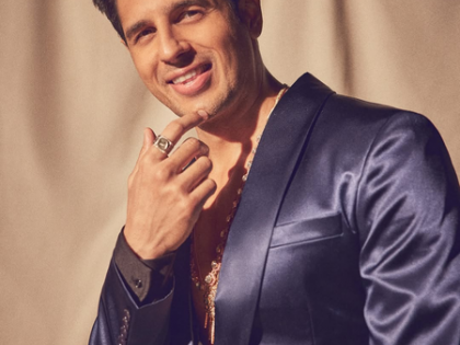 Sidharth shares picture of Vikram Batra on Kargil Vijay Diwas: To the countless brave hearts who stood tall | Sidharth shares picture of Vikram Batra on Kargil Vijay Diwas: To the countless brave hearts who stood tall