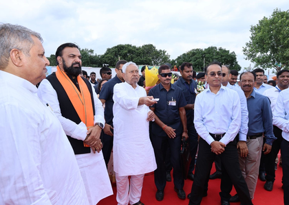 Bihar: CM Nitish Kumar lays foundation for multi-crore development projects in Madhubani | Bihar: CM Nitish Kumar lays foundation for multi-crore development projects in Madhubani