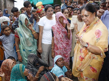 Rajasthan school roof collapse: Vasundhara Raje meets families of deceased | Rajasthan school roof collapse: Vasundhara Raje meets families of deceased