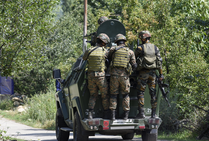 Protracted anti-terrorist operation in J&K enters 9th day | Protracted anti-terrorist operation in J&K enters 9th day Protracted anti-terrorist operation in J&K enters 9th day | Protracted anti-terrorist operation in J&K enters 9th day