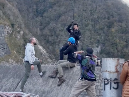 Karan Tacker overcomes his fear of heights by dangling from one of the highest dams in the world | Karan Tacker overcomes his fear of heights by dangling from one of the highest dams in the world Karan Tacker overcomes his fear of heights by dangling from one of the highest dams in the world | Karan Tacker overcomes his fear of heights by dangling from one of the highest dams in the world