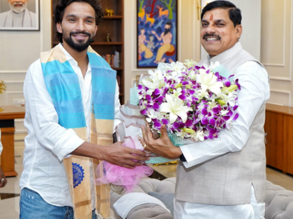 RCB captain Rajat Patidar meets CM Mohan Yadav, honoured for cricket achievement | RCB captain Rajat Patidar meets CM Mohan Yadav, honoured for cricket achievement