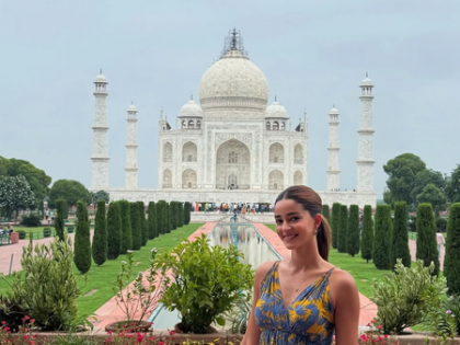 Ananya Panday says ‘Wah Taj’ as she poses in front of the Taj Mahal | Ananya Panday says ‘Wah Taj’ as she poses in front of the Taj Mahal