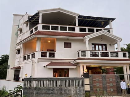 Karnataka Lokayukta conducts raids across four districts in disproportionate assets case | Karnataka Lokayukta conducts raids across four districts in disproportionate assets case Karnataka Lokayukta conducts raids across four districts in disproportionate assets case | Karnataka Lokayukta conducts raids across four districts in disproportionate assets case