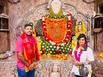 Indian pacer Umesh Yadav visits Shri Mahakaleshwar Jyotirlinga Temple in Ujjain | Indian pacer Umesh Yadav visits Shri Mahakaleshwar Jyotirlinga Temple in Ujjain Indian pacer Umesh Yadav visits Shri Mahakaleshwar Jyotirlinga Temple in Ujjain | Indian pacer Umesh Yadav visits Shri Mahakaleshwar Jyotirlinga Temple in Ujjain