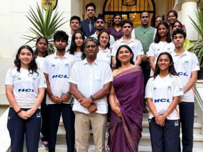 Indian Ambassador to Egypt hosts U-17 squash team for Junior Worlds in Cairo | Indian Ambassador to Egypt hosts U-17 squash team for Junior Worlds in Cairo