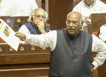 Kharge criticises Centre over Pahalgam attack, seeks accountability | Kharge criticises Centre over Pahalgam attack, seeks accountability Kharge criticises Centre over Pahalgam attack, seeks accountability | Kharge criticises Centre over Pahalgam attack, seeks accountability
