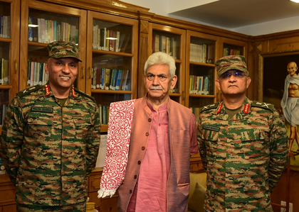 Army’s Northern Commander briefs J&K L-G on Operation Mahadev | Army’s Northern Commander briefs J&K L-G on Operation Mahadev Army’s Northern Commander briefs J&K L-G on Operation Mahadev | Army’s Northern Commander briefs J&K L-G on Operation Mahadev