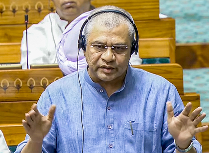 Rs 1.15 lakh crore sanctioned for Railway multi-tracking projects in last 3 years: Minister | Rs 1.15 lakh crore sanctioned for Railway multi-tracking projects in last 3 years: Minister