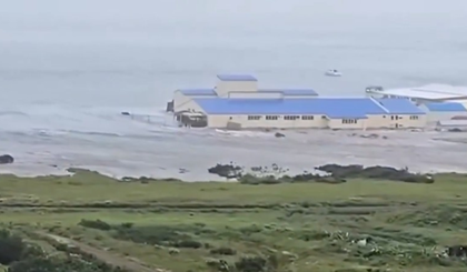 Tsunami strikes Russia's Kuril Islands, residents evacuated | Tsunami strikes Russia's Kuril Islands, residents evacuated Tsunami strikes Russia's Kuril Islands, residents evacuated | Tsunami strikes Russia's Kuril Islands, residents evacuated