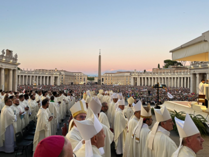 Over half a million young pilgrims expected to visit Rome, Vatican City to attend 'Youth Jubilee' | Over half a million young pilgrims expected to visit Rome, Vatican City to attend 'Youth Jubilee' Over half a million young pilgrims expected to visit Rome, Vatican City to attend 'Youth Jubilee' | Over half a million young pilgrims expected to visit Rome, Vatican City to attend 'Youth Jubilee'