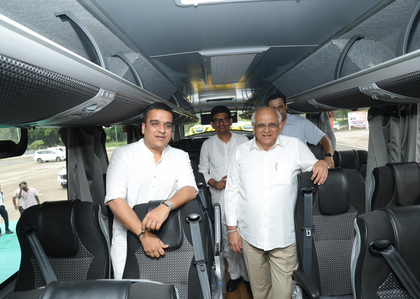 CM Patel flags off 151 new buses to boost public transport in Gujarat | CM Patel flags off 151 new buses to boost public transport in Gujarat CM Patel flags off 151 new buses to boost public transport in Gujarat | CM Patel flags off 151 new buses to boost public transport in Gujarat