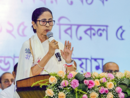 DA arrears payment matter: Bengal govt’s enhanced Durga Puja donation likely to be highlighted in SC | DA arrears payment matter: Bengal govt’s enhanced Durga Puja donation likely to be highlighted in SC DA arrears payment matter: Bengal govt’s enhanced Durga Puja donation likely to be highlighted in SC | DA arrears payment matter: Bengal govt’s enhanced Durga Puja donation likely to be highlighted in SC