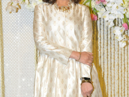 Sonali Bendre reveals what she finds more challenging - hosting or judging | Sonali Bendre reveals what she finds more challenging - hosting or judging