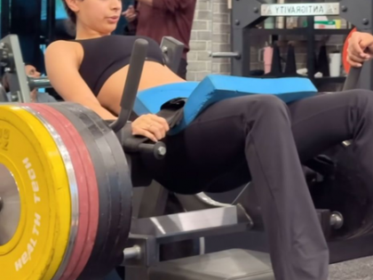 Khushi Kapoor does hip thrust with whopping 290 kilos of weight | Khushi Kapoor does hip thrust with whopping 290 kilos of weight