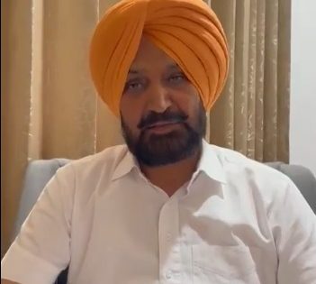 Hours after realtor Gill joined BJP, Punjab Vigilance raids his residence, office | Hours after realtor Gill joined BJP, Punjab Vigilance raids his residence, office Hours after realtor Gill joined BJP, Punjab Vigilance raids his residence, office | Hours after realtor Gill joined BJP, Punjab Vigilance raids his residence, office